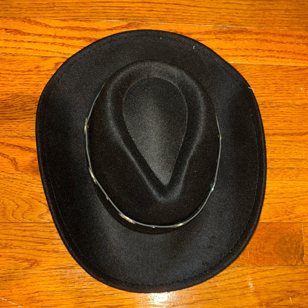 Black cowboy hat